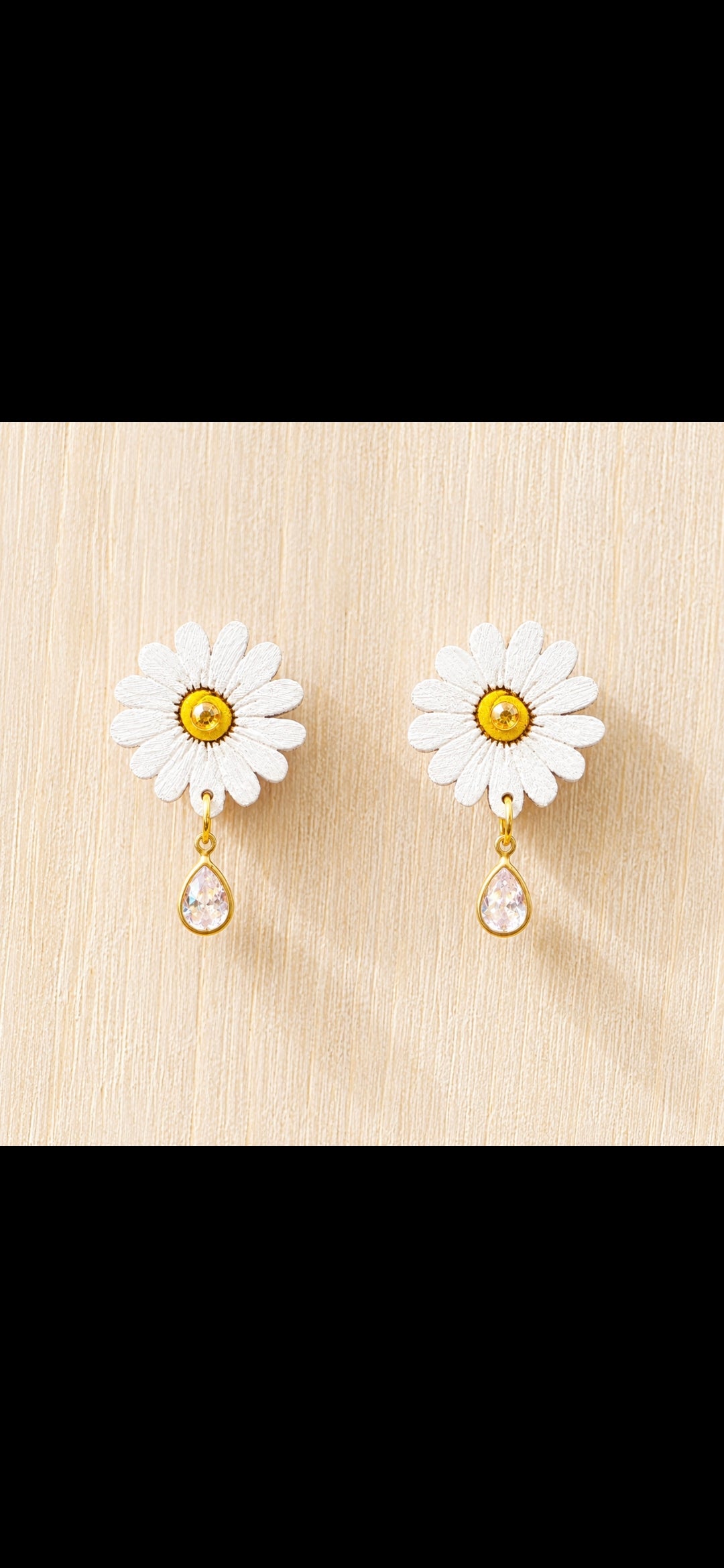 🌼 Daisy Bloom Stud
